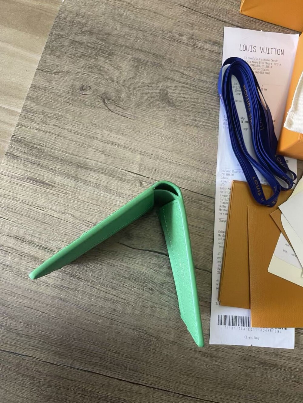 Louis Vuitton Green Slender Wallet - Picture 7 of 7